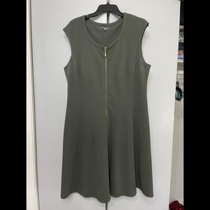 Roz&Ali Army Green Dress